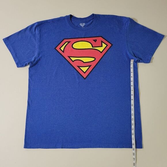 DC Comics Superman Logo Men's Crewneck Short Sleeve Tee - Picture 6 of 11